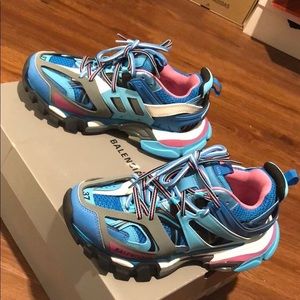 balenciaga track trainers black bordeaux